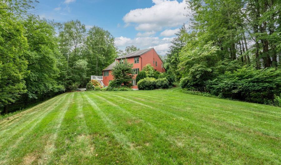 99 Birkdale Rd, Bedford, NH 03110 - 4 Beds, 4 Bath