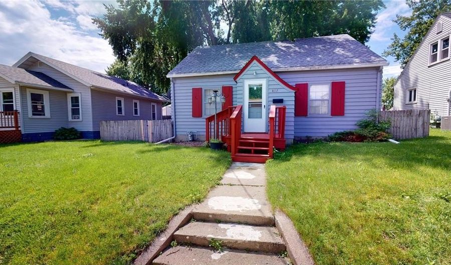 417 Columbus Ave, Albert Lea, MN 56007 - 3 Beds, 2 Bath