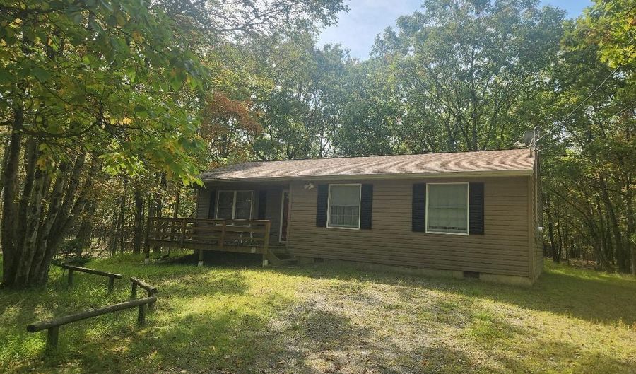 67 TWIN LAKE Rd, Albrightsville, PA 18210 - 3 Beds, 1 Bath