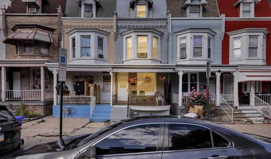 842 N 12TH St, Reading, PA 19604 - 5 Beds, 2 Bath
