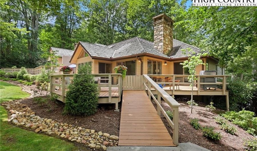 870 Clubhouse Dr A2, Banner Elk, NC 28604 - 3 Beds, 4 Bath