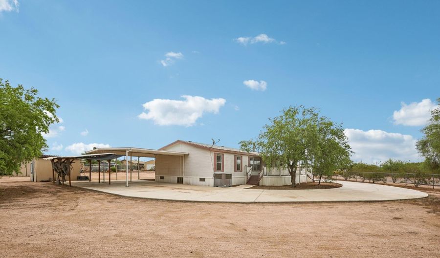 1926 N MAIN Dr, Apache Junction, AZ 85120 - 4 Beds, 2 Bath