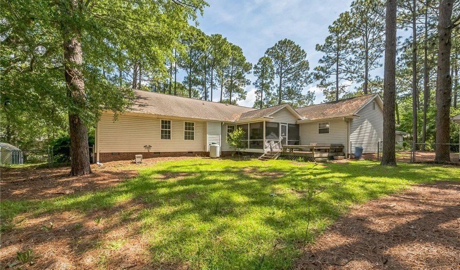 405 John McQueen Rd, Aberdeen, NC 28315 - 5 Beds, 3 Bath
