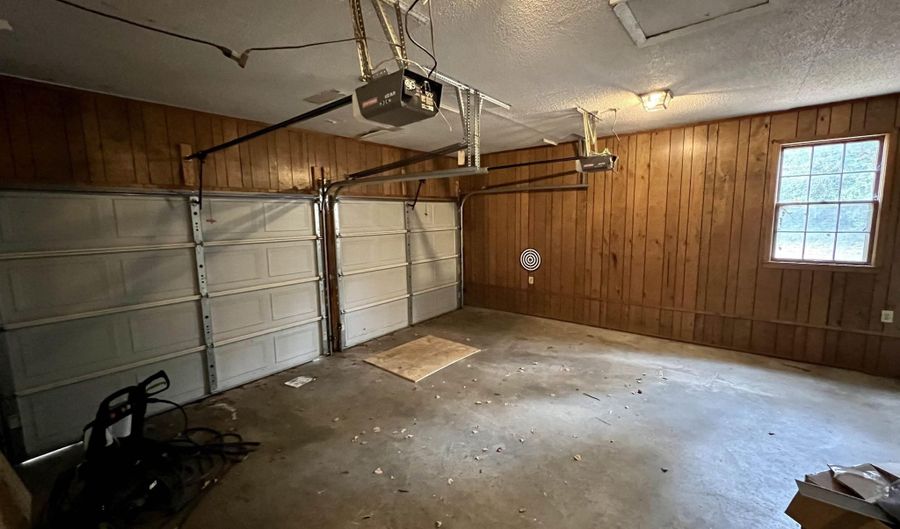 15411 Rise St, Athens, AL 35613 - 3 Beds, 2 Bath