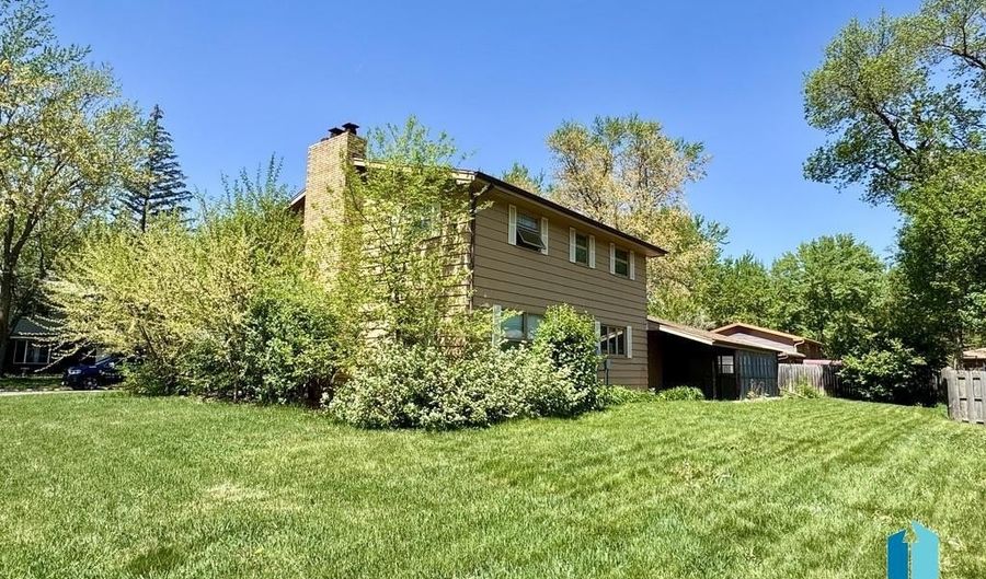 100 N Needles Dr, Brandon, SD 57005 - 4 Beds, 3 Bath