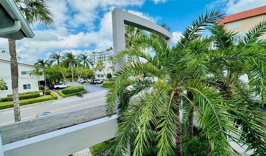 1150 99th St 25, Bay Harbor Islands, FL 33154 - 2 Beds, 2 Bath