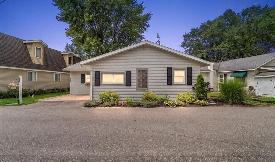 6731 Campau Lake Dr SE, Alto, MI 49302 - 2 Beds, 2 Bath