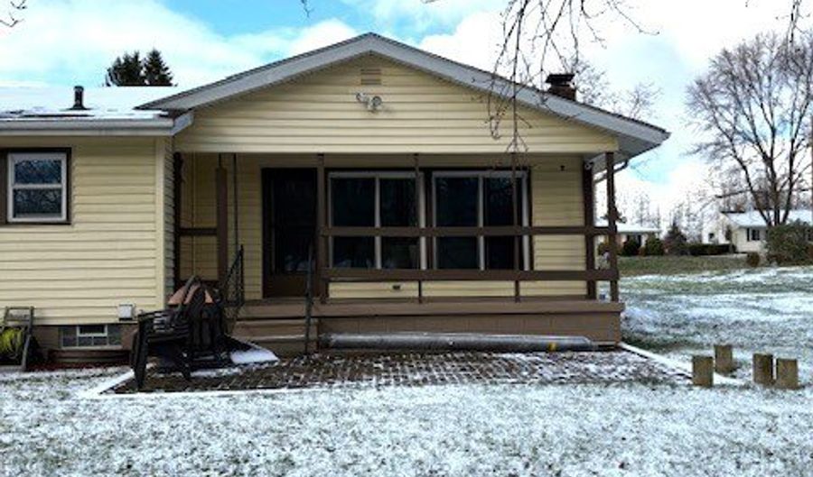 1161 Magdalyn Dr, Akron, OH 44320 - 3 Beds, 3 Bath