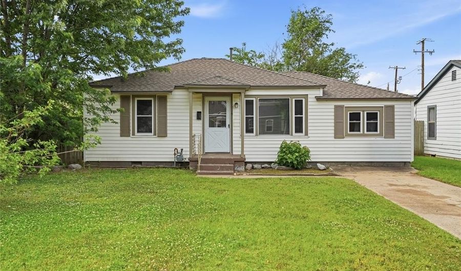 7222 NW 43rd St, Bethany, OK 73008 - 2 Beds, 1 Bath