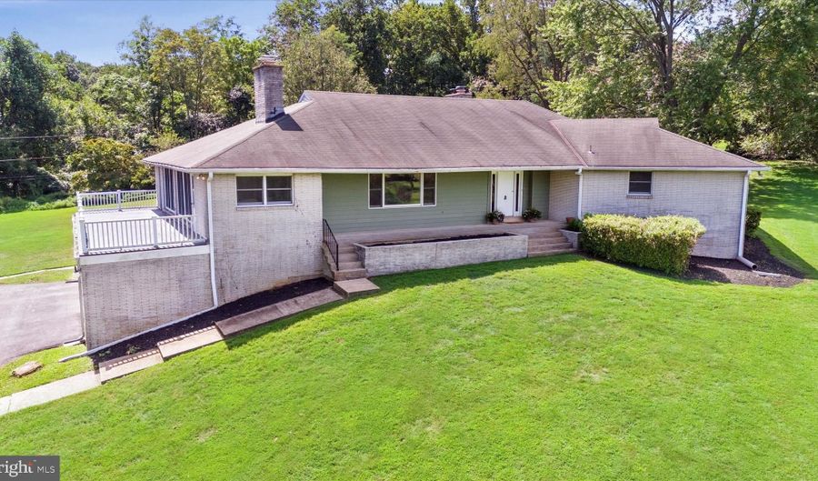 747 MORRIS Rd, Hockessin, DE 19707 - 6 Beds, 4 Bath