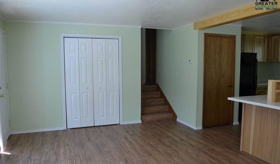 2422 Nugget Loop, Fairbanks, AK 99709 - 3 Beds, 2 Bath