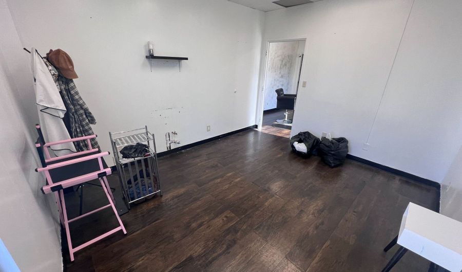 2500 W Broad 116, Athens, GA 30606 - 0 Beds, 0 Bath