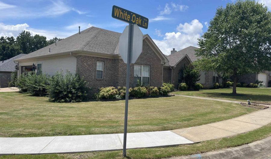 1756 White Oak Ln, Benton, AR 72019 - 3 Beds, 2 Bath