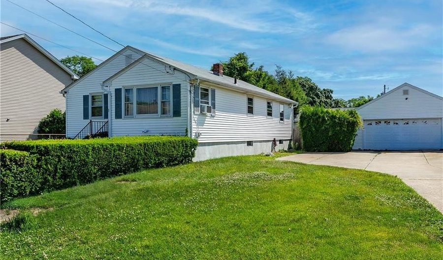 111 Belgium St, Cranston, RI 02920 - 3 Beds, 1 Bath