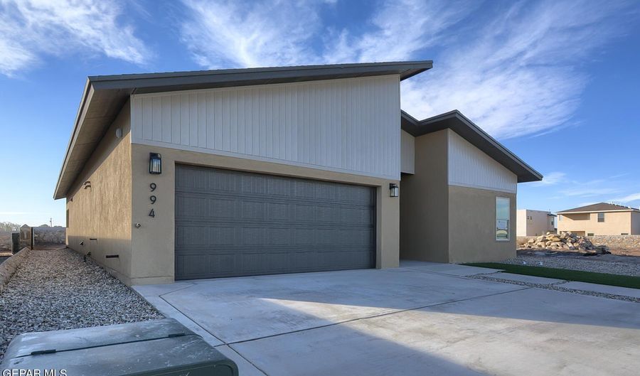 994 Barbara Ave, Socorro, TX 79927 - 3 Beds, 2 Bath