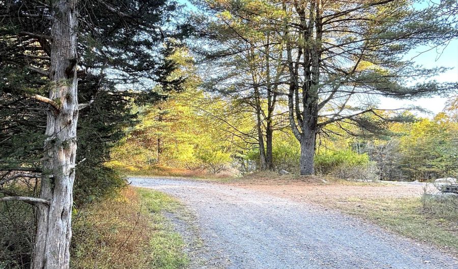 20-24 Boulder Rd, Accord, NY 12404 - 1 Beds, 1 Bath