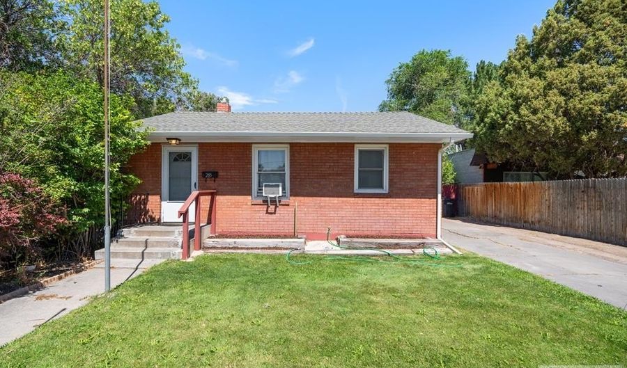 285 Lomax St, Idaho Falls, ID 83401 - 4 Beds, 2 Bath