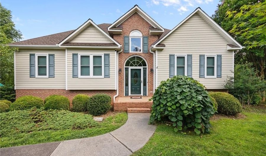 145 Savannah Ct, Advance, NC 27006 - 3 Beds, 3 Bath