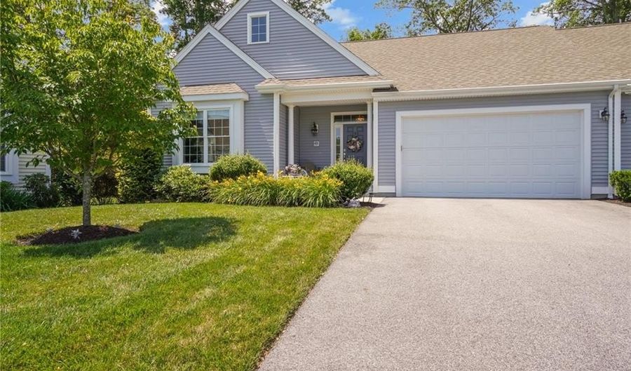 170 Providence Pike 145, North Smithfield, RI 02896 - 2 Beds, 2 Bath