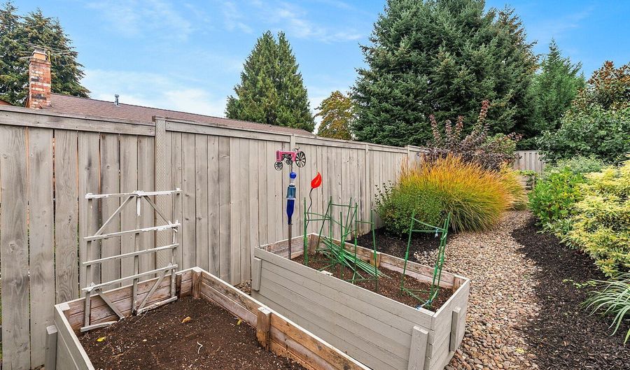 6435 SE KETCHUM St, Milwaukie, OR 97267 - 3 Beds, 3 Bath