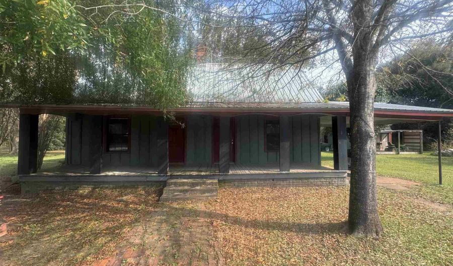 77 Hill St, Atmore, AL 36502 - 3 Beds, 2 Bath