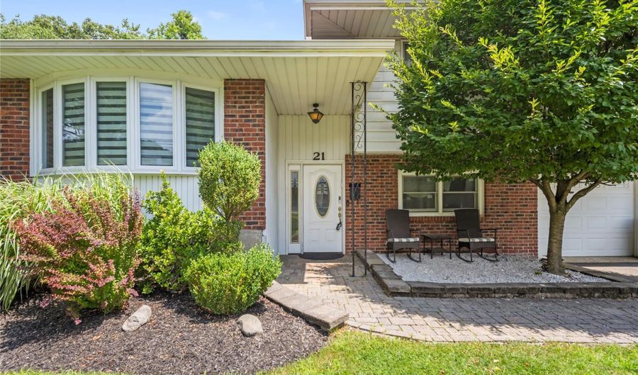 21 Echo Ridge Rd, Airmont, NY 10952 - 4 Beds, 3 Bath