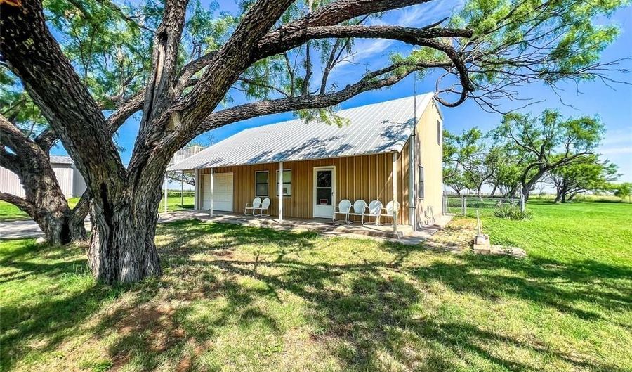 5260 County Road 268, Anson, TX 79501 - 3 Beds, 2 Bath