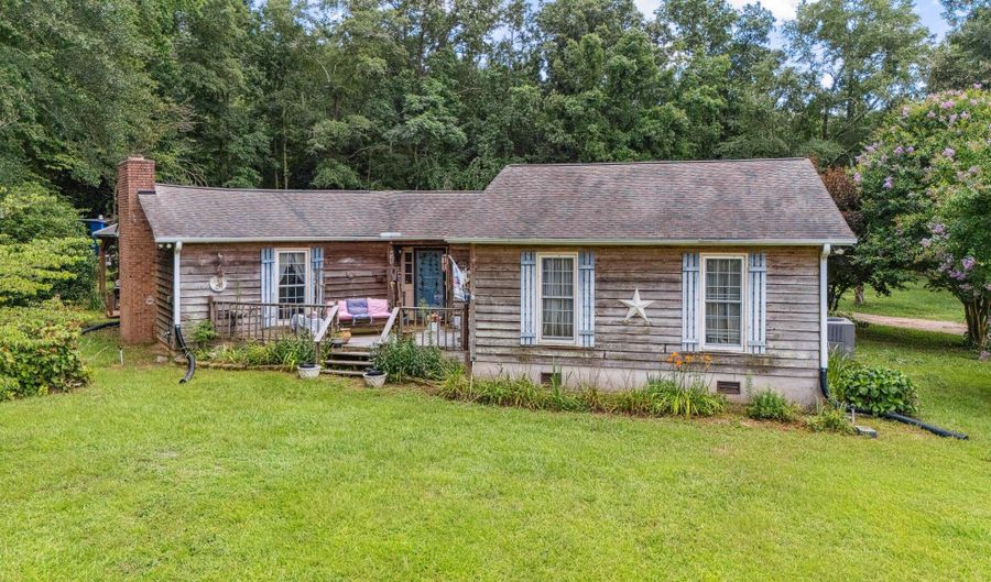 102 Indian Waters Trl, Batesburg Leesville, SC 29006 - 3 Beds, 2 Bath