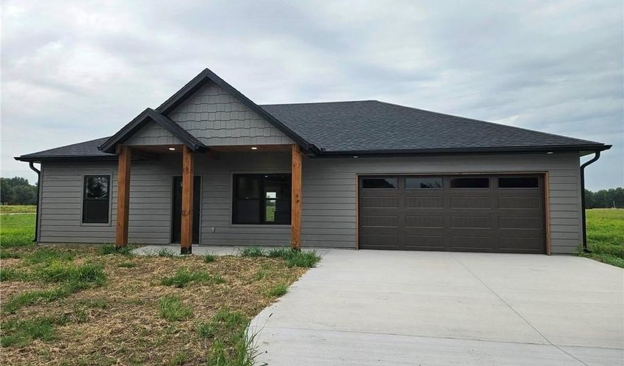 759 E 643rd Ave, Arma, KS 66712 - 3 Beds, 2 Bath