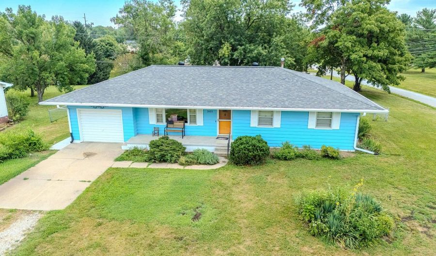 2621 S St, Auburn, NE 68305 - 3 Beds, 2 Bath
