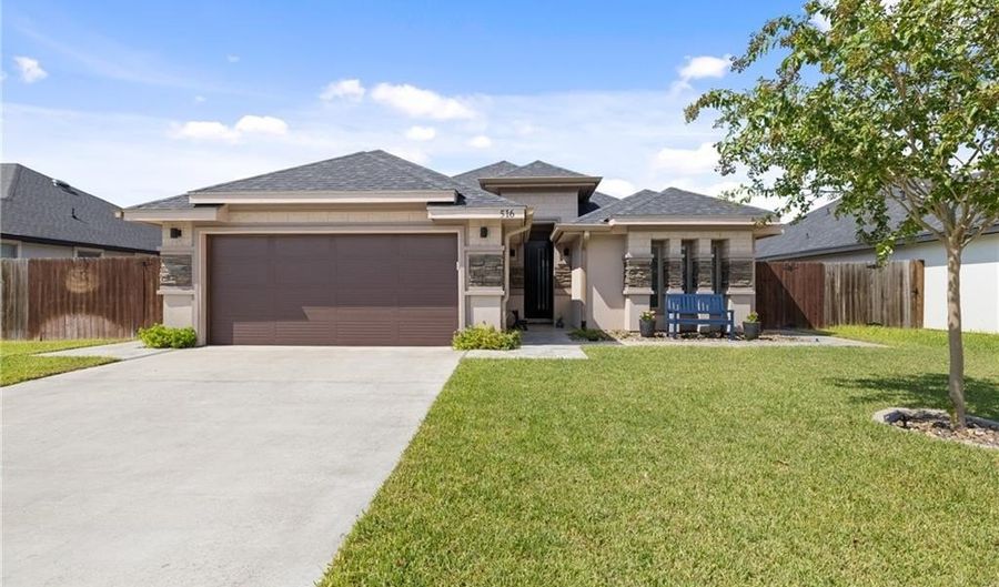 516 Hunter Dr, Alamo, TX 78516 - 3 Beds, 2 Bath