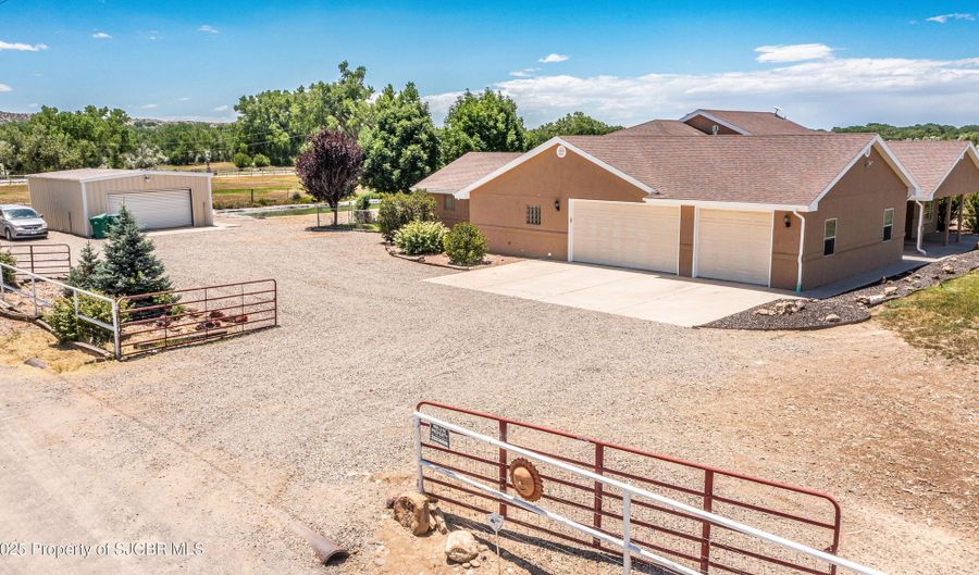 55 ROAD 3333, Aztec, NM 87410 - 3 Beds, 3 Bath
