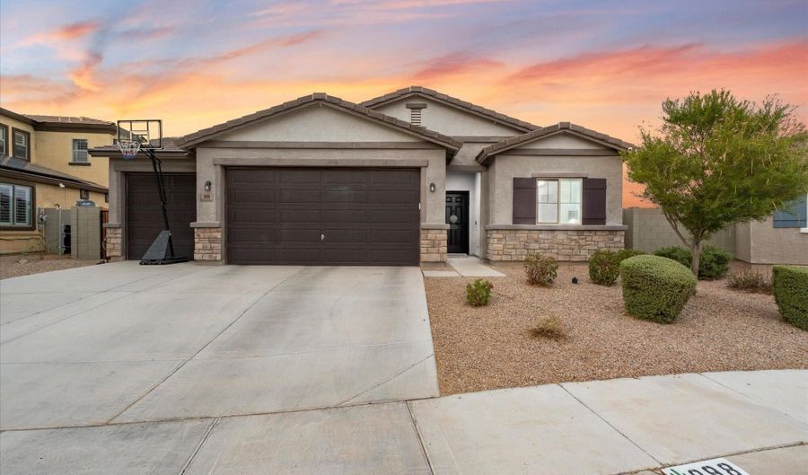 898 E DIAMOND Dr, Casa Grande, AZ 85122 - 5 Beds, 3 Bath
