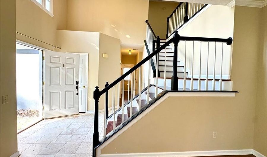 10615 Victory Gate Dr, Alpharetta, GA 30022 - 4 Beds, 3 Bath