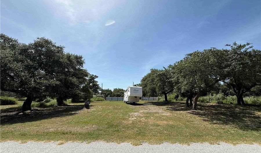 336 N 8th Lot 13-14, Aransas Pass, TX 78336 - 0 Beds, 0 Bath