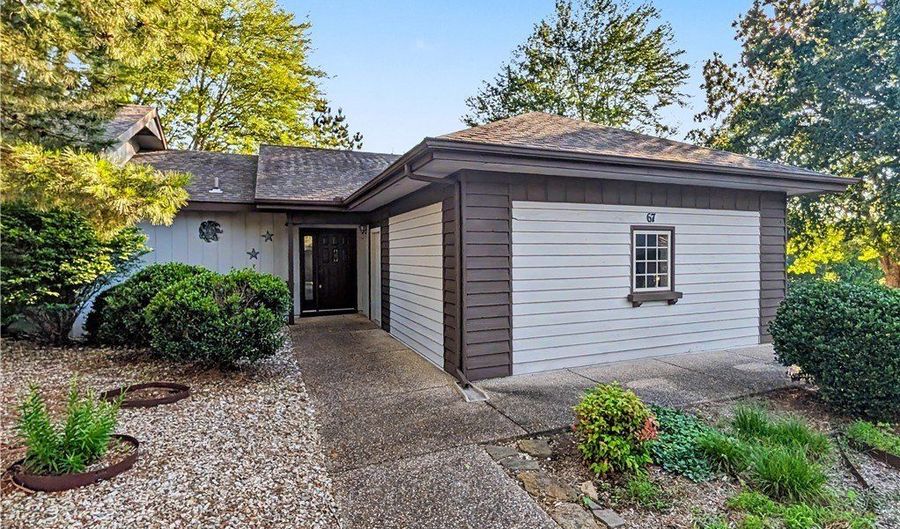 67 Fairway Dr, Bella Vista, AR 72714 - 2 Beds, 2 Bath