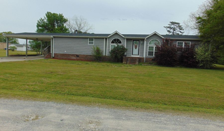 267 6th St, Aurora, NC 27806 - 3 Beds, 3 Bath