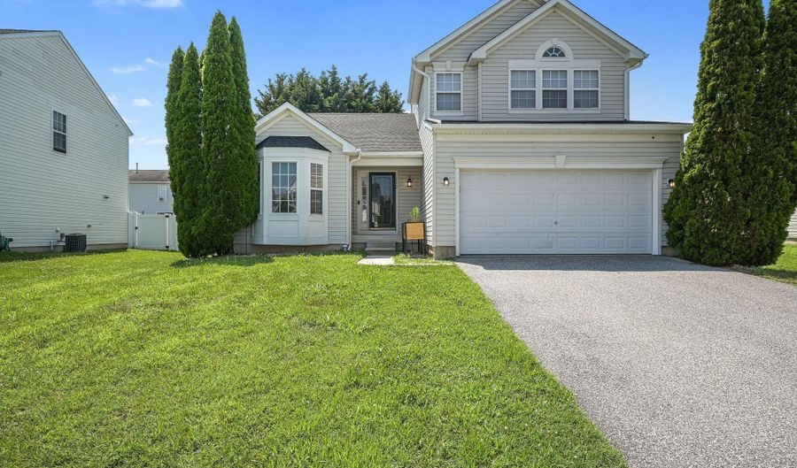 132 THOMAS HARMON Dr, Camden, DE 19934 - 3 Beds, 4 Bath