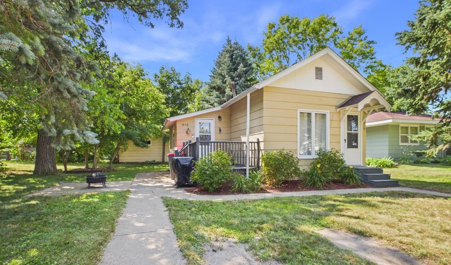 410 Quincy St, Alexandria, MN 56308 - 2 Beds, 1 Bath