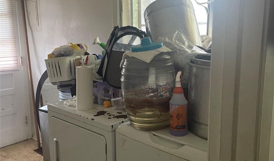 1424 Wembley Dr, Charlotte, NC 28205 - 5 Beds, 0 Bath