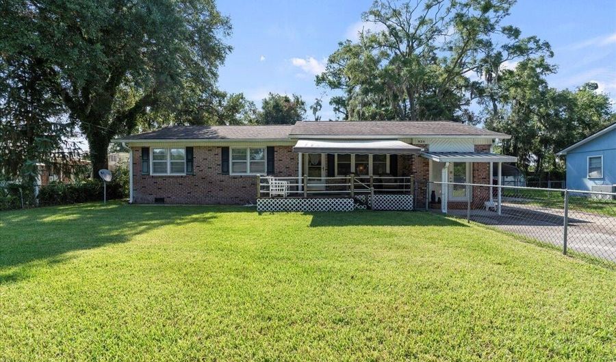 920 Belleview Cir E, Beaufort, SC 29902 - 4 Beds, 2 Bath