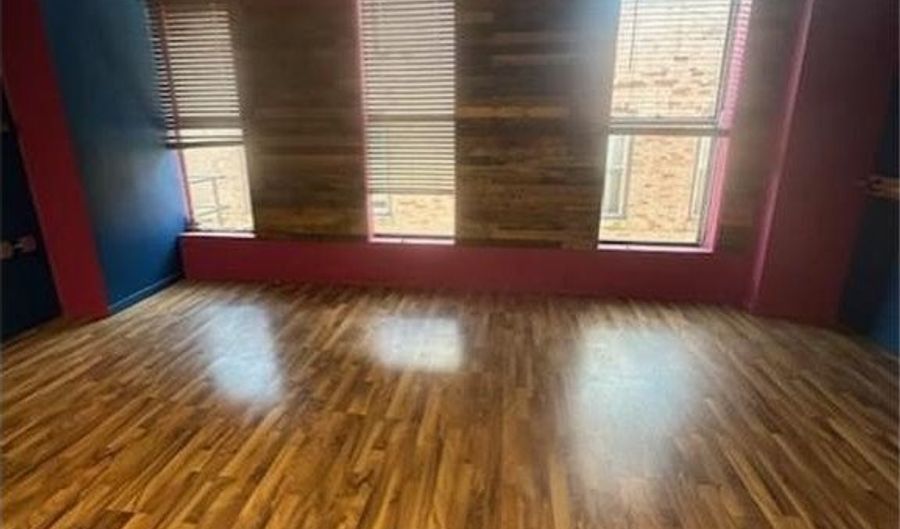 401 N Main St, Austin, MN 55912 - 0 Beds, 0 Bath