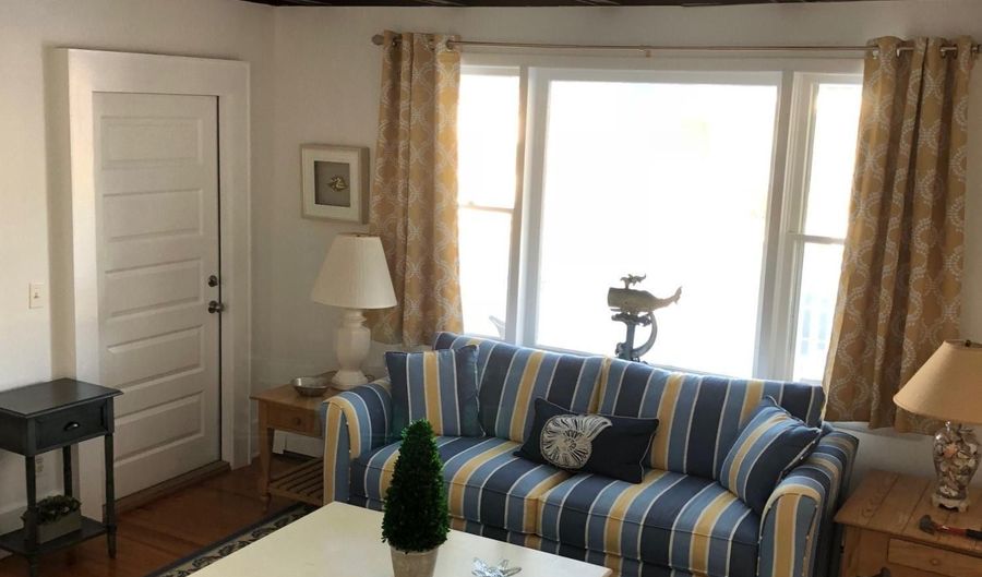 632 Main Ave # 1, Bay Head, NJ 08742 - 2 Beds, 2 Bath