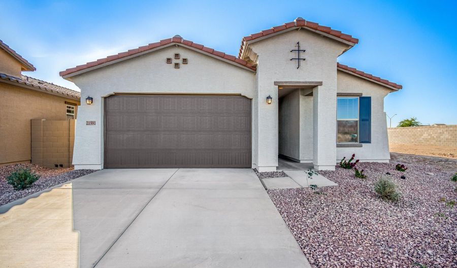 21591 W PAPAGO St, Buckeye, AZ 85326 - 3 Beds, 2 Bath