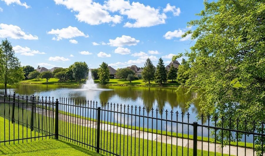 11001 Shoreline Dr, Baton Rouge, LA 70809 - 5 Beds, 4 Bath