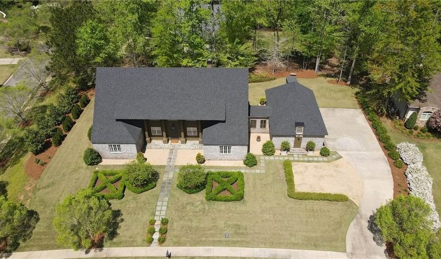 1707 CANDLER Way, Auburn, AL 36830 - 3 Beds, 4 Bath