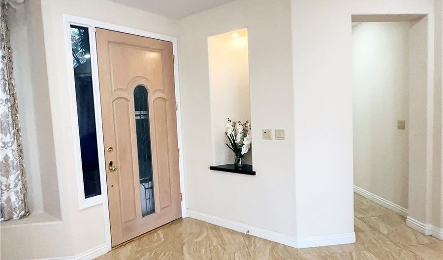 7829 Bermuda Dunes Ave, Las Vegas, NV 89113 - 3 Beds, 3 Bath