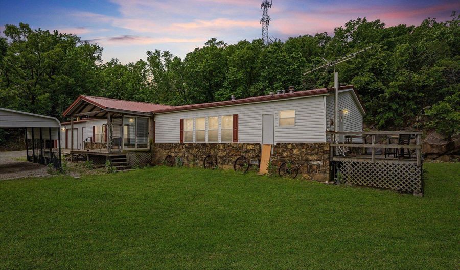 1008 W Maple Ave, Barnsdall, OK 74002 - 3 Beds, 3 Bath