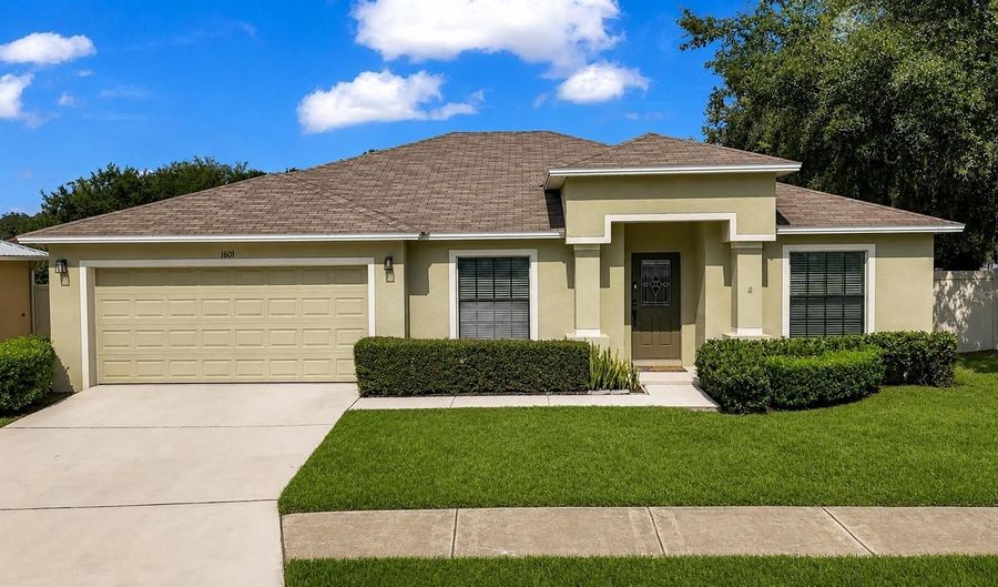 1601 TAYLOR LANDING Dr, Bartow, FL 33830 - 4 Beds, 2 Bath