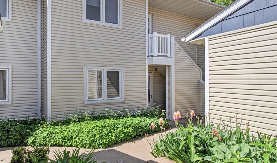406 Faulkner Ct, Ames, IA 50014 - 2 Beds, 1 Bath